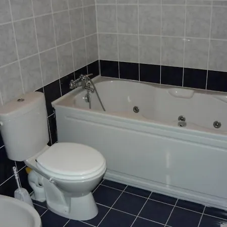 Klimatisierte Mit Whirlpool Und Grill Apartment *